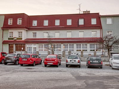 Autobusový zájezd za krásou a pohodou jižních Čech - Borovany Hotel Alf